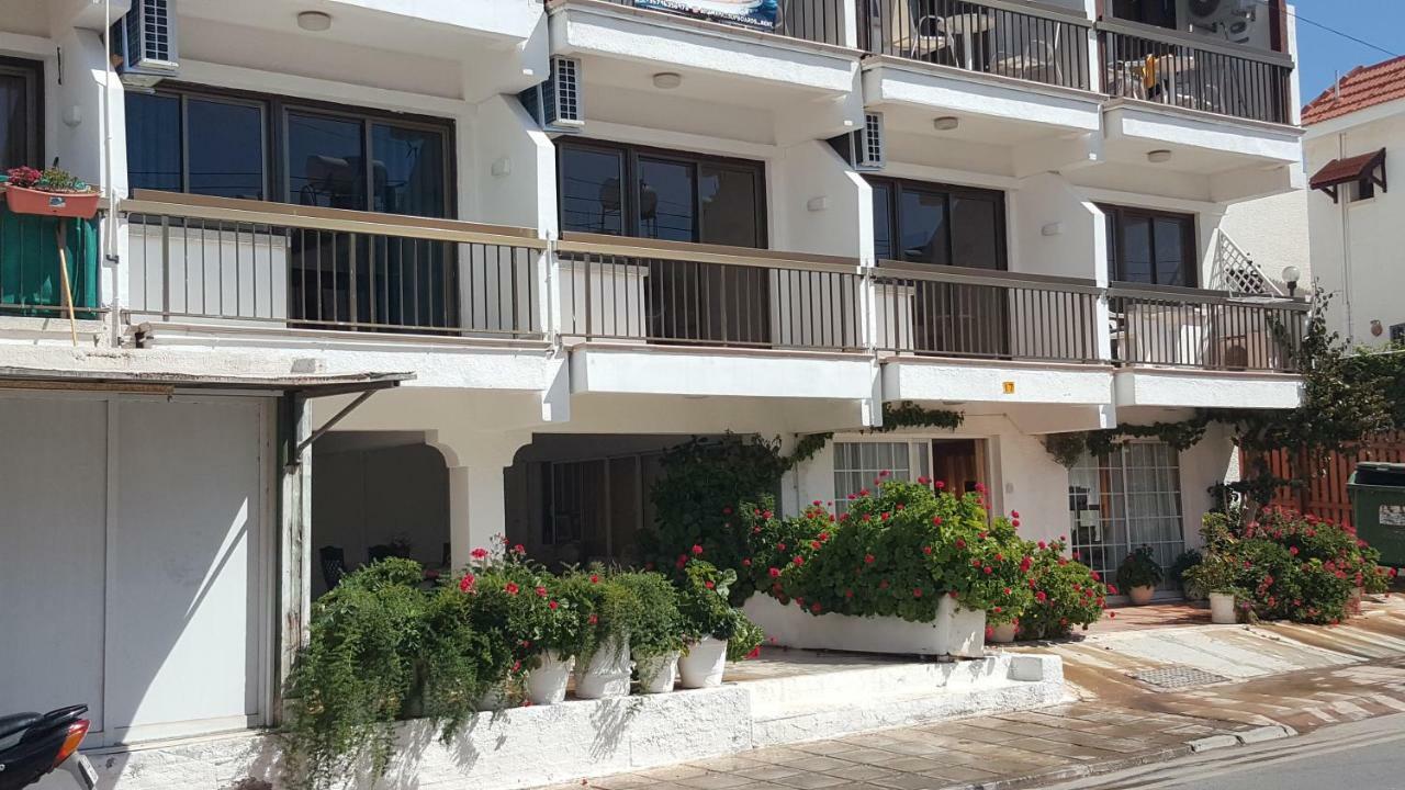 Manoli Apartments Ayia Napa Esterno foto